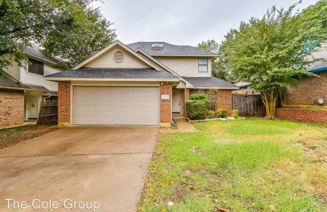 1209 Hillwood Way - 1209 Hillwood Way, Grapevine, TX 76051