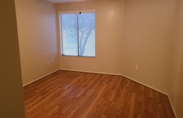 3848 N 3rd Avenue Gallery 4