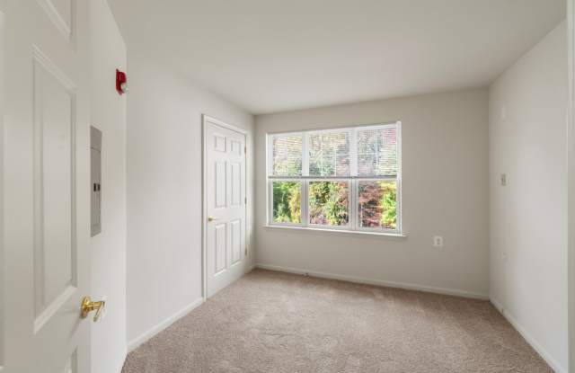 River Point Apartments - Senior Housing Gallery 4