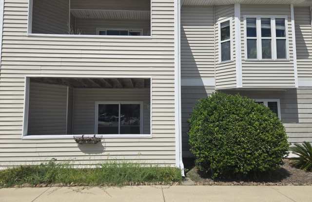 421 Commerce Avenue Gallery 1