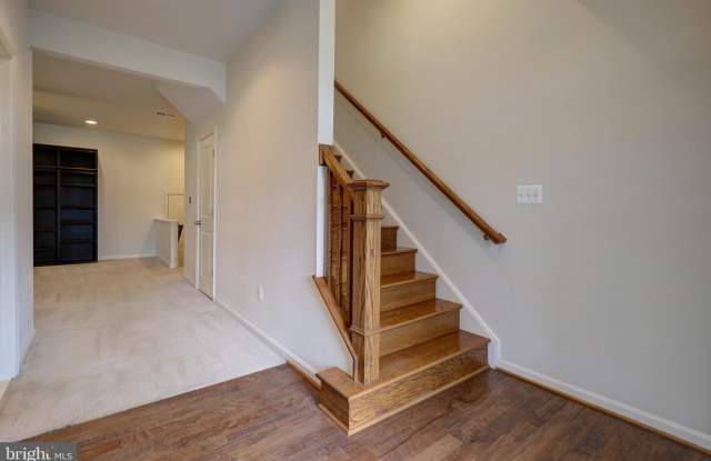 22848 GOLDSBOROUGH TERRACE Gallery 3