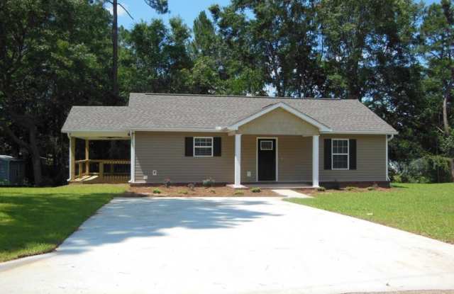 202 Richmond Ave - 202 Richmond Avenue, Troy, AL 36081