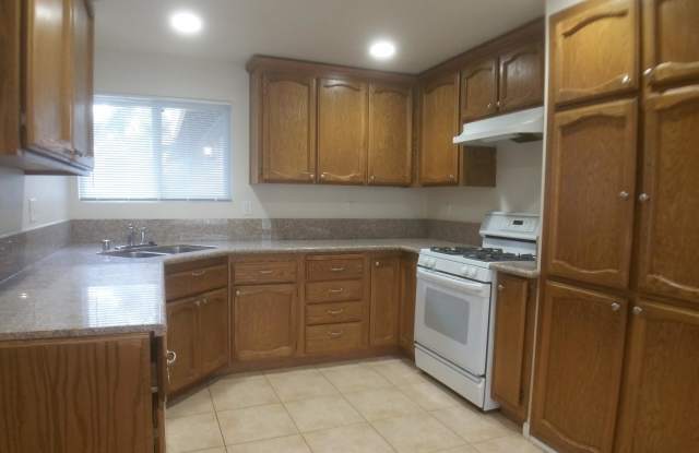 6217 Almond Ave - 6217 Almond Avenue, Orangevale, CA 95662