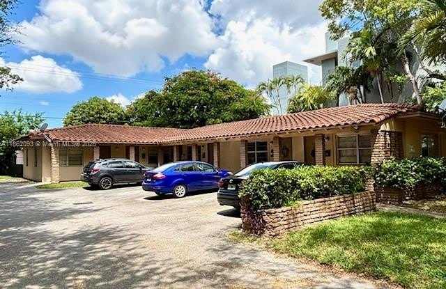 828 Salzedo St photos photos