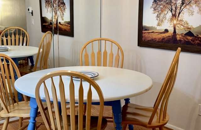 1221 Drew St Gallery 2