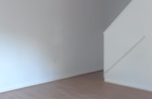 Henrico County End Unit - 2142 Elkridge Lane, East Highland Park, VA 23223 Henrico County End Unit - 2142 Elkridge Lane, East Highland Park, VA 23223