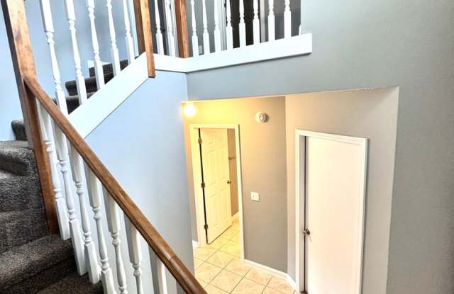 Available NOW -  102 Woodrun Place - 1/2 Off the first month rent with a 12-month lease Gallery 3