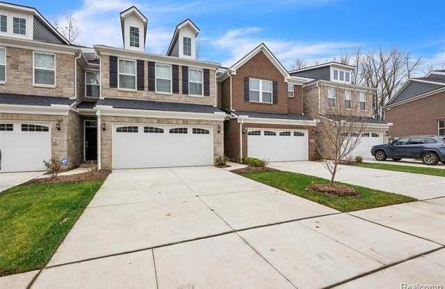 40059 Premier Drive Gallery 4