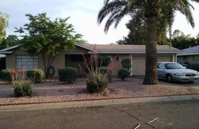 735 E Granada Dr - 735 East Granada Drive, Tempe, AZ 85281