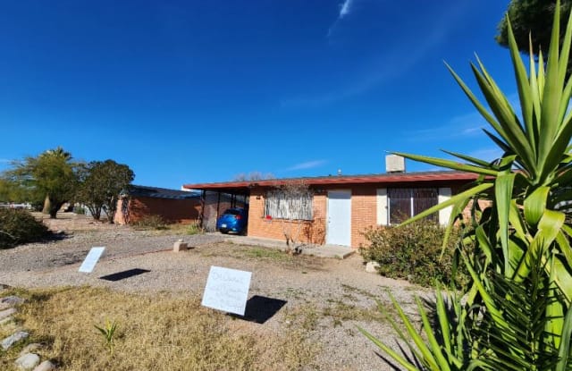 6815 E Mary Dr - 6815 East Mary Drive, Tucson, AZ 85730