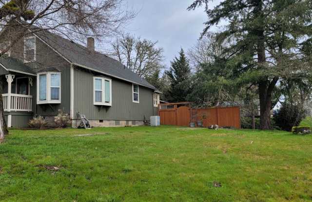 Beautiful 4 Bedroom Home in Historic Oakland Gallery 3