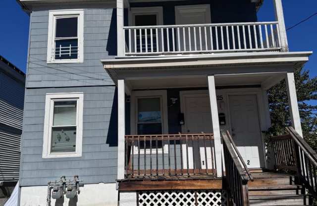 25 Lent Street unit: 2 photos photos