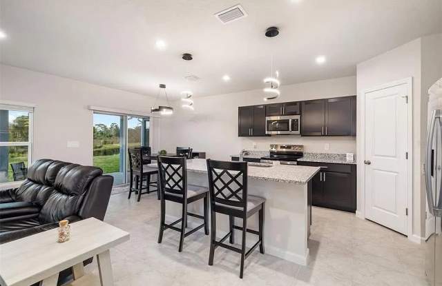 619 172nd Ct E Gallery 2
