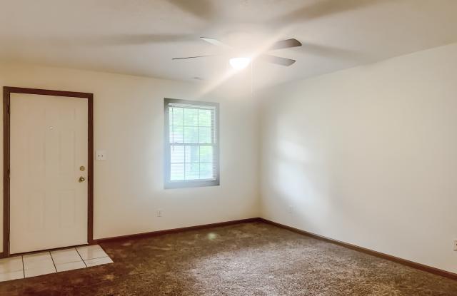 2425 Obryan Blvd - 2425 Obryan Boulevard, Owensboro, KY 42301