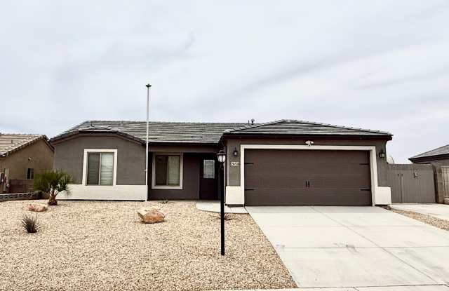 Stylish 3BR Home in Cerbat Vistas | Split Floor Plan, Covered Patio & 2-Car Garage! photos photos