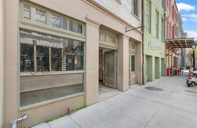 210 DECATUR Street Gallery 3