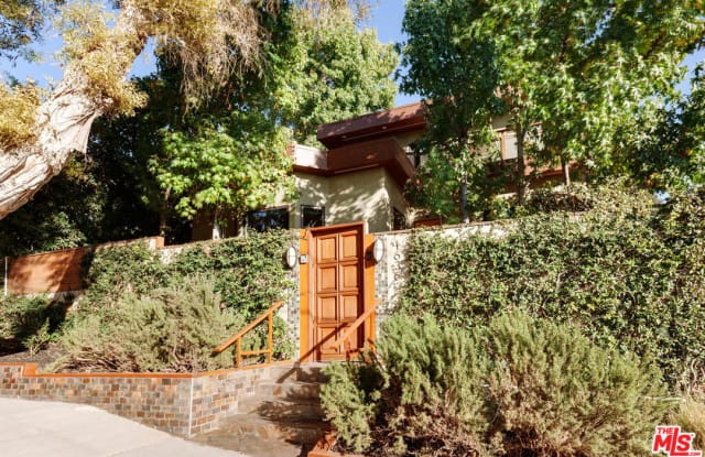 1636 Angelus Ave - 1636 Angelus Avenue, Los Angeles, CA 90026