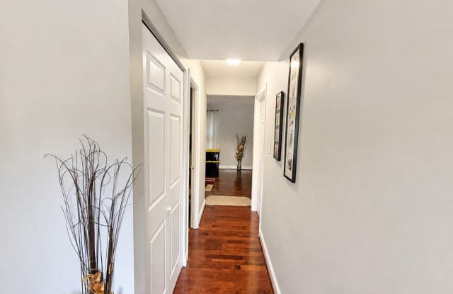7285 WOOD HOLLOW Terrace Gallery 3