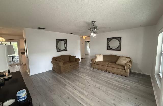 2109 Northeast Flamingo Terrace Gallery 3