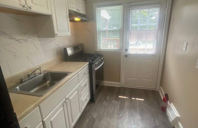 Charming 3BR House in Essex Gallery 3