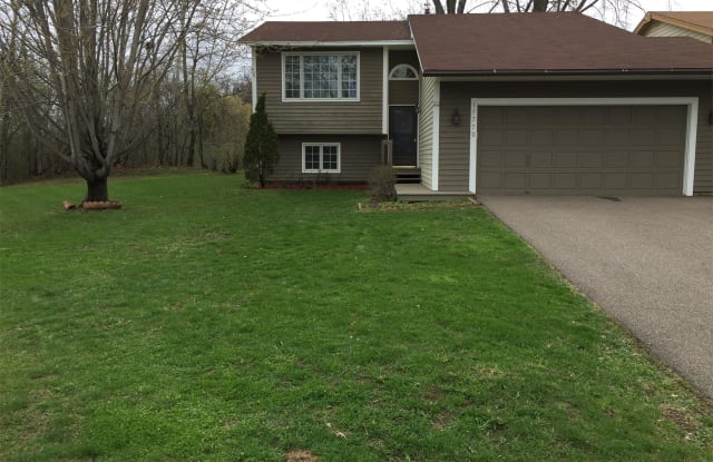 17770 Jasper Court - 17770 Jasper Court, Lakeville, MN 55044