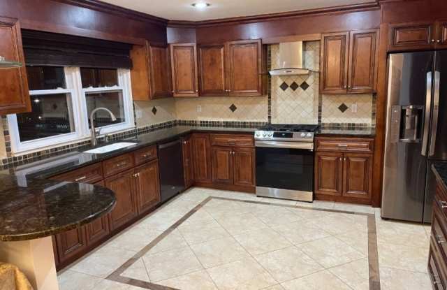 115 Northfield Rd photos photos