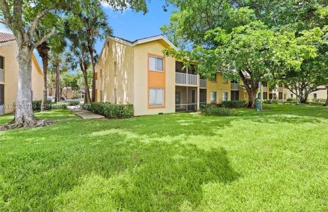 1025 Coral Club Dr Gallery 1