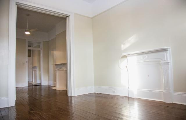 3625 Banks St Gallery 4