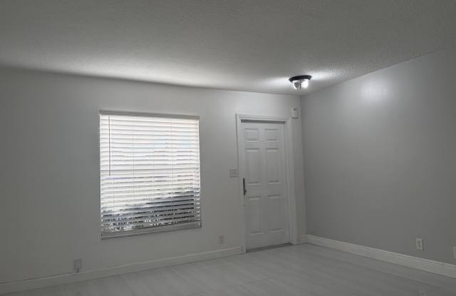 1905 SW 86TH Avenue Gallery 4