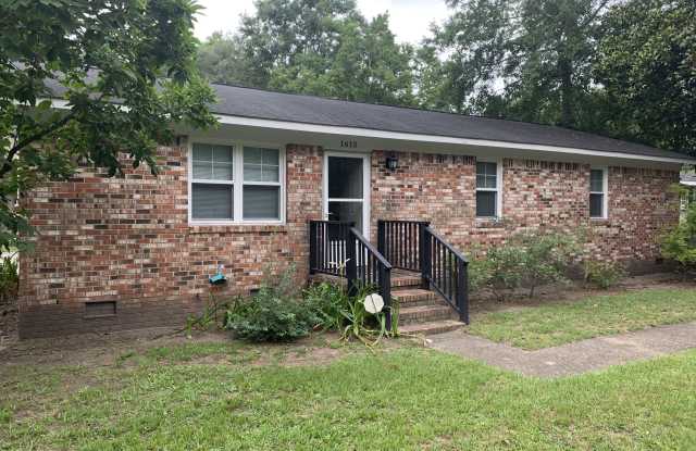 1615 Sumner Ave - 1615 Sumner Avenue, North Charleston, SC 29406