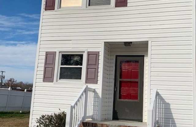 Modern  Traditional with Convenience - 13147 Lee Avenue, Stony Creek, VA 23882