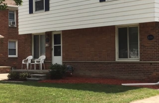 636 E 14 Mile Road - 636 14 Mile Road, Clawson, MI 48017
