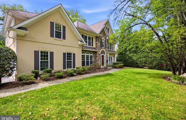 5818 BRADLEY Boulevard Gallery 2