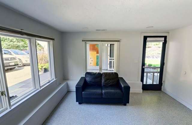 47 Harrington Avenue Gallery 4