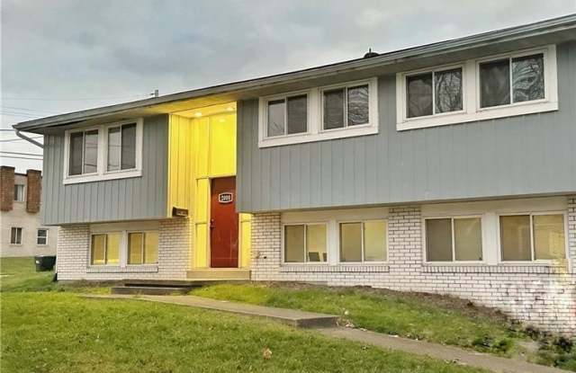 2000 Mcminn Street photos photos