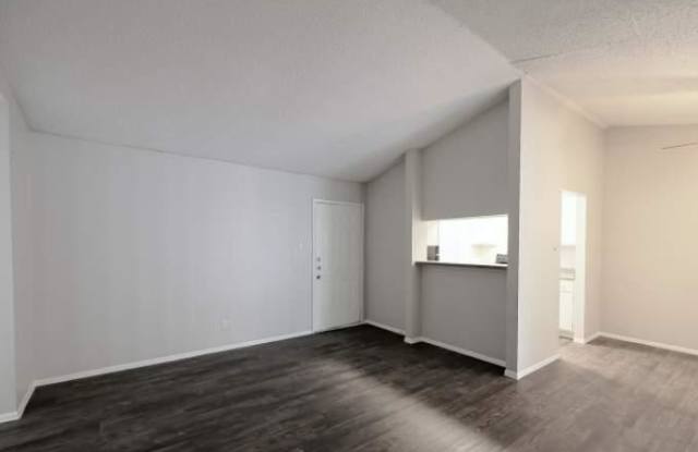 1987 Larkspur Dr Gallery 1