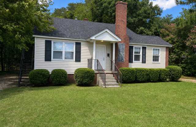 2-Bedroom Upstairs Apartment in Columbia’s Rosewood Area — $1,100/Month Gallery 1