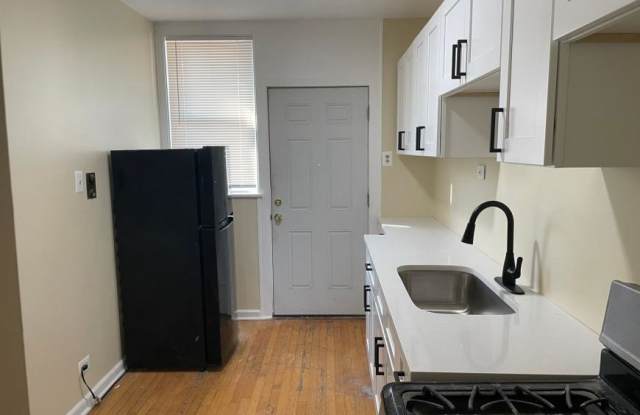 4405 West Wellington Gallery 2