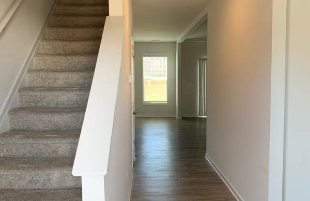 EXECUTIVE HOME IN LEXINGTON'S THE RIDGE AT LONGVIEW Gallery 3