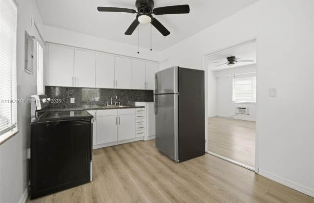 3267 Franklin Ave photos photos