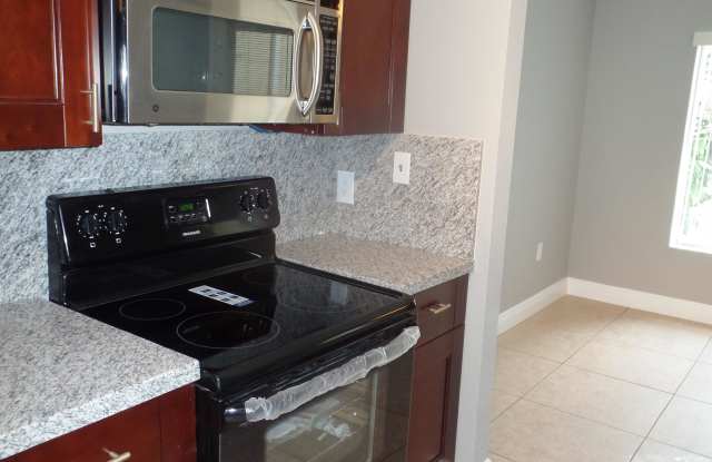 2341 NW 33RD ST #410 photos photos
