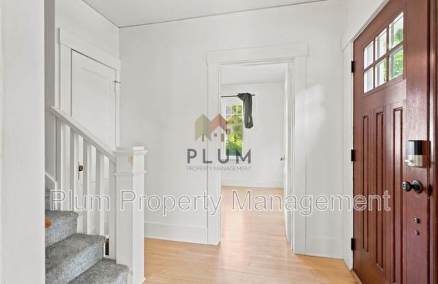 541 East Beckwith Avenue Gallery 4