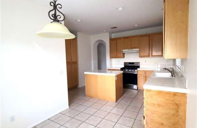 14344 Honeyhill photos photos