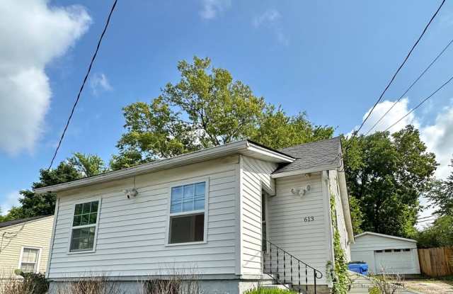 Short Walk to UK- Pre-Leasing Fall 2026 - 613 Addison Avenue, Lexington, KY 40504