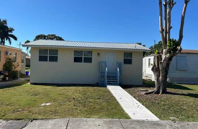 371 Banyan Ave (MAIN HOUSE) photos photos