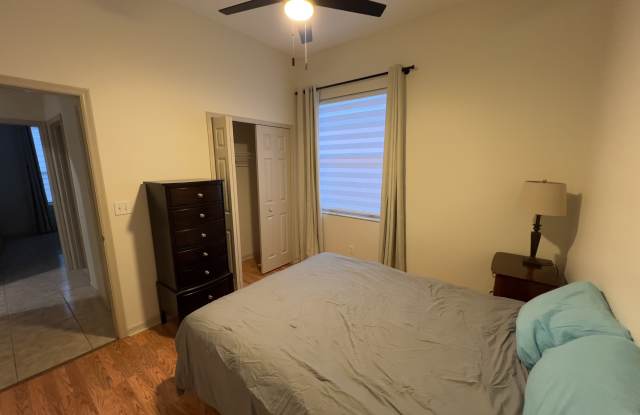 1730 Sir John Court photos photos