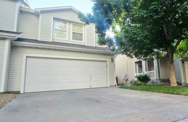 3 Bedroom House - Walk to Park and Bike Trail in Englewood  Cherry Creek School District photos photos