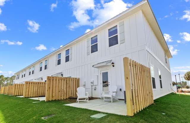 4306 Lost Bay Drive - 1 Gallery 2