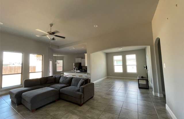 706 Buffalo Creek Drive Gallery 4