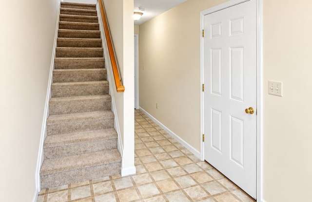 Townhouse for Rent in Taylor Springs Gallery 3